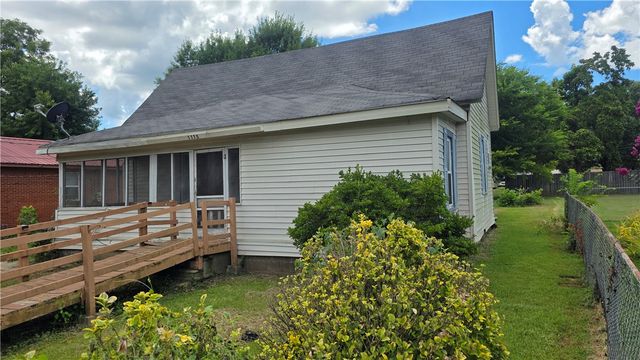 1115 N Hartford Avenue, Russellville, AR 72801