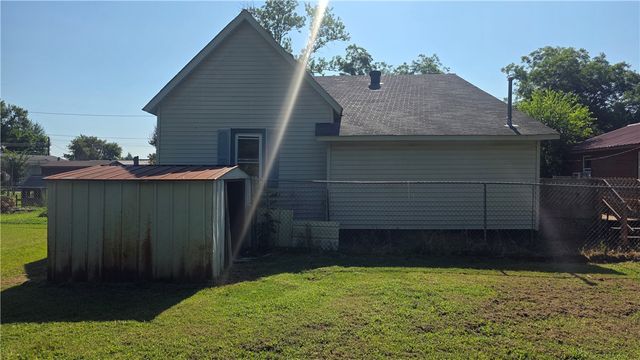 1115 N Hartford Avenue, Russellville, AR 72801