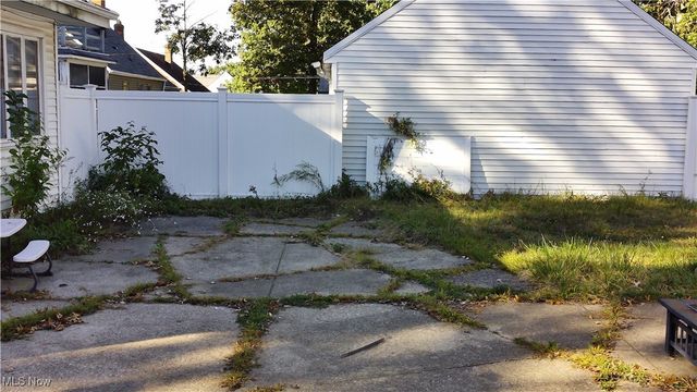 6189 W 54th Street, Parma, OH 44129