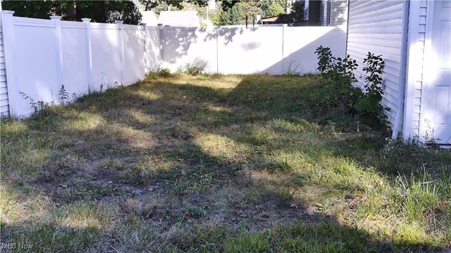 6189 W 54th Street, Parma, OH 44129