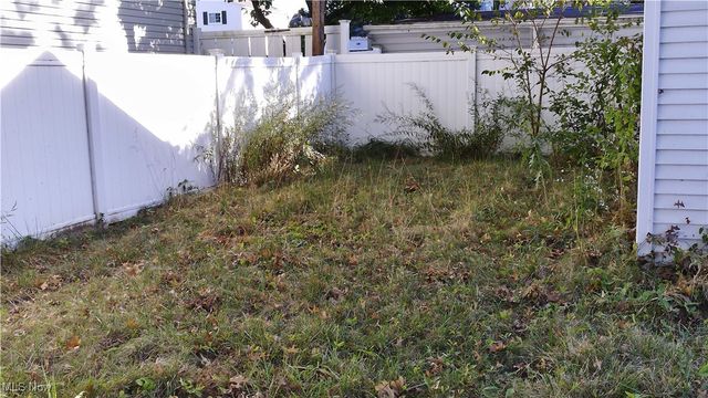 6189 W 54th Street, Parma, OH 44129