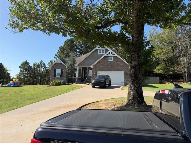 301 N Stone Mountain Circle, Alma, AR 72921