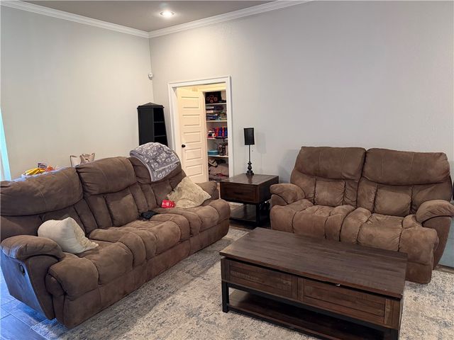 301 N Stone Mountain Circle, Alma, AR 72921