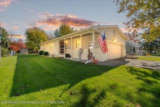 1005 S Lansing Street, St. Johns, MI 48879