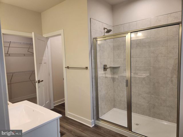 24159 PISSARRO DR, Sterling, VA 20166