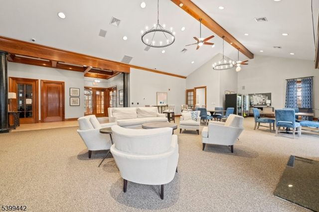 223 Windmill Ct, Lopatcong Twp., NJ 08865