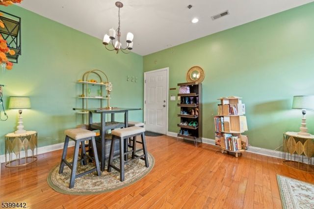 223 Windmill Ct, Lopatcong Twp., NJ 08865