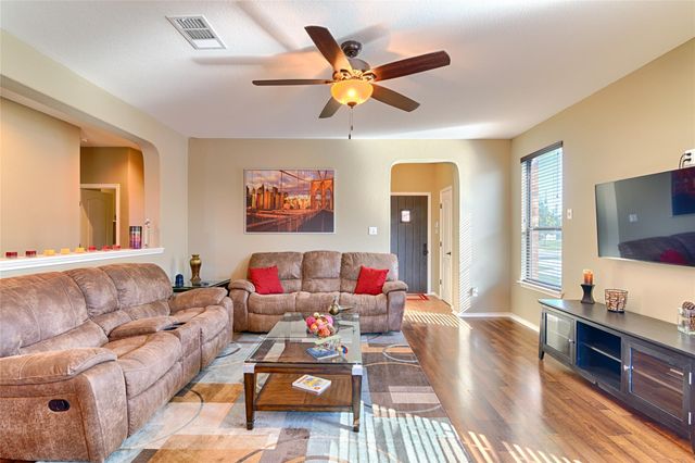 505 Willow Walk DR, Pflugerville, TX 78660