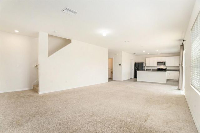 6967 SILVERADO RANCH BOULEVARD, Zephyrhills, FL 33541