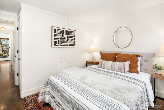 4243 Palatine Avenue N, Seattle, WA 98103