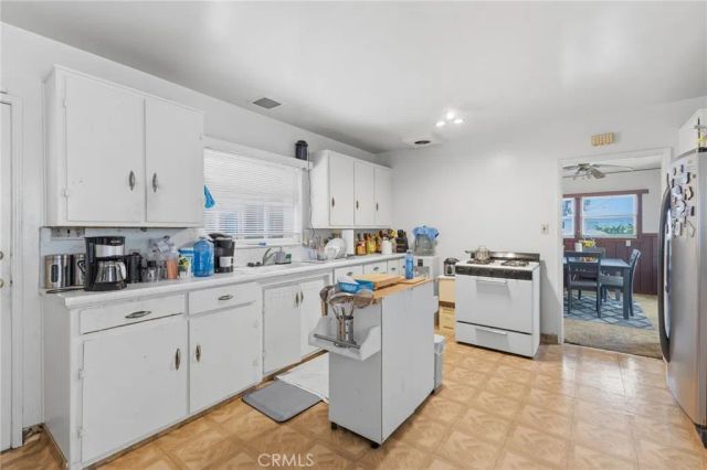 10140 Lindale, Bellflower, CA 90706