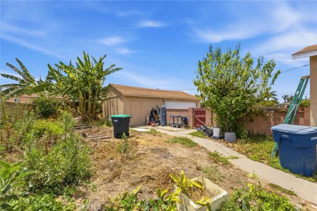 10140 Lindale, Bellflower, CA 90706