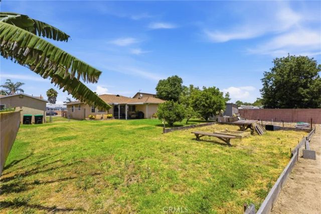 10140 Lindale, Bellflower, CA 90706