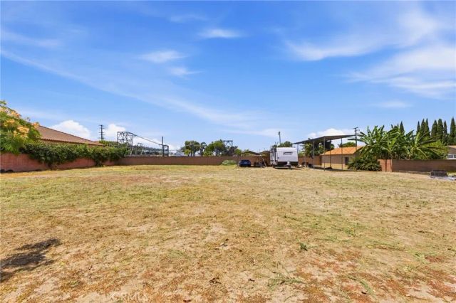 10140 Lindale, Bellflower, CA 90706