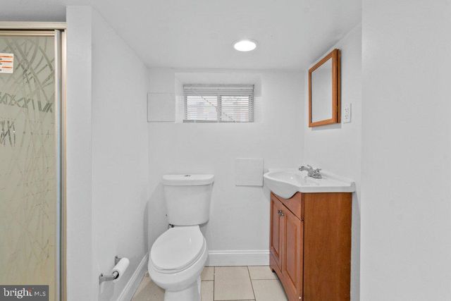 1605 E 32ND ST, Baltimore, MD 21218