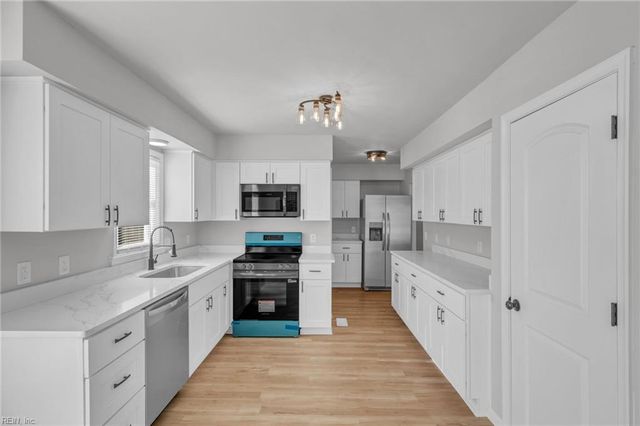 5005 Kemps Farm PL, Virginia Beach, VA 23464