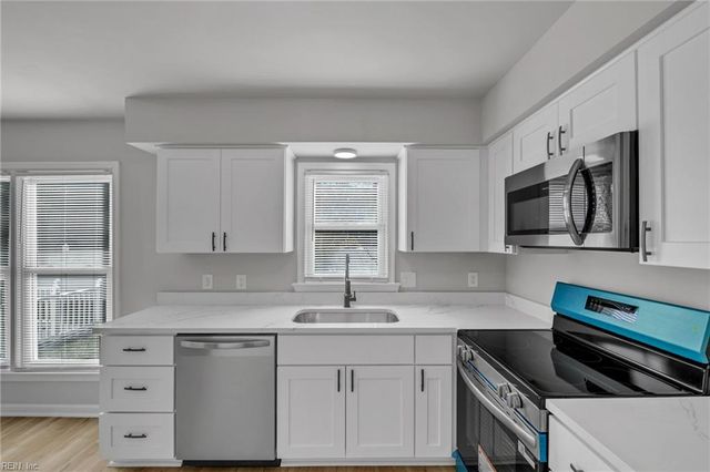 5005 Kemps Farm PL, Virginia Beach, VA 23464