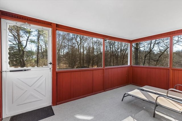 111 Indian Head Rd, Framingham, MA 01701