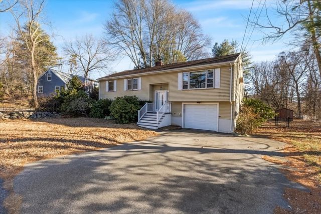 111 Indian Head Rd, Framingham, MA 01701