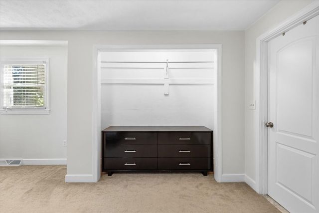 111 Indian Head Rd, Framingham, MA 01701