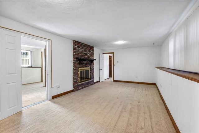 111 Indian Head Rd, Framingham, MA 01701