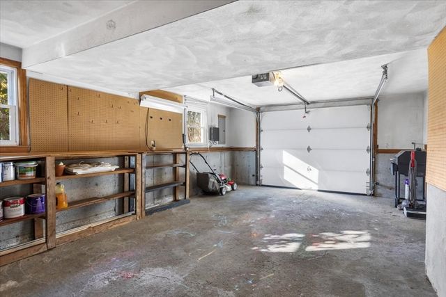 111 Indian Head Rd, Framingham, MA 01701