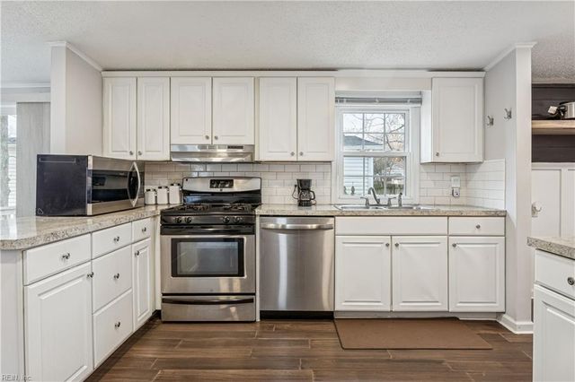 229 Burnetts WAY, Suffolk, VA 23434