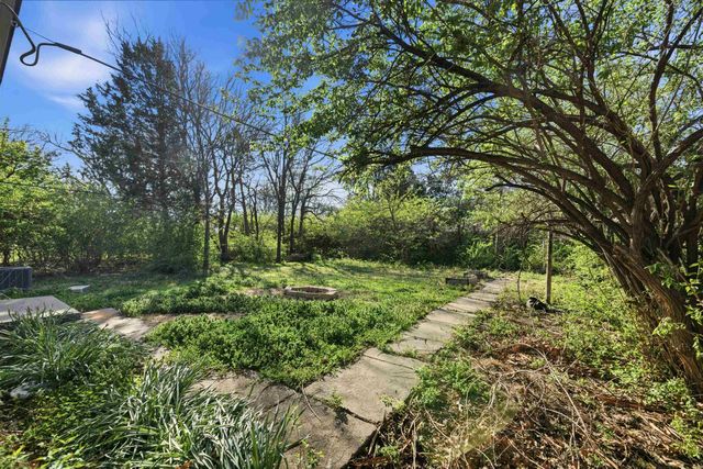 7603 E Gilbert St, Wichita, KS 67207