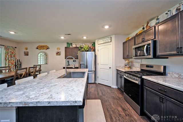 2263 Woodson Drive, Dayton, OH 45414