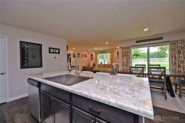 2263 Woodson Drive, Dayton, OH 45414
