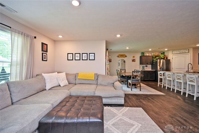 2263 Woodson Drive, Dayton, OH 45414