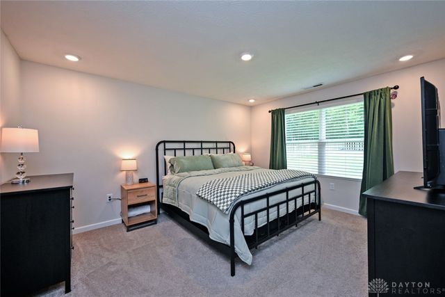 2263 Woodson Drive, Dayton, OH 45414