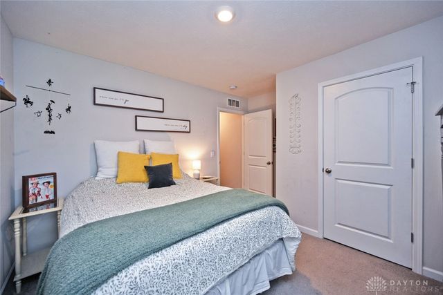 2263 Woodson Drive, Dayton, OH 45414