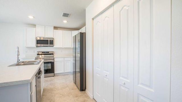 207 SW Aubudon Avenue, Port St. Lucie, FL 34984
