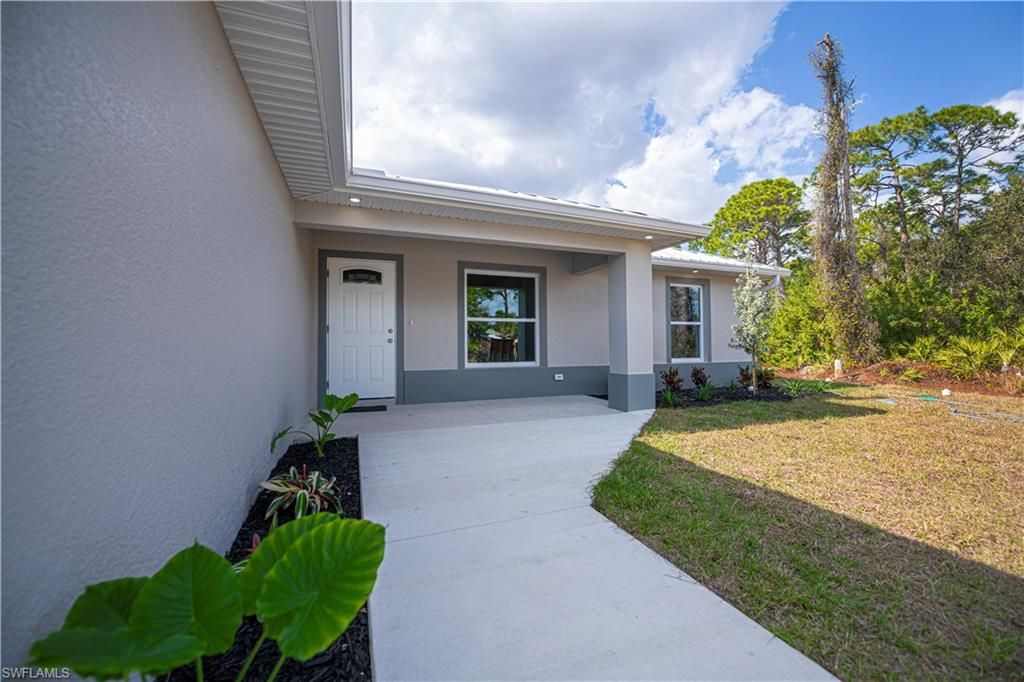 6203 Hob CT, LABELLE, FL 33935 — photo 2