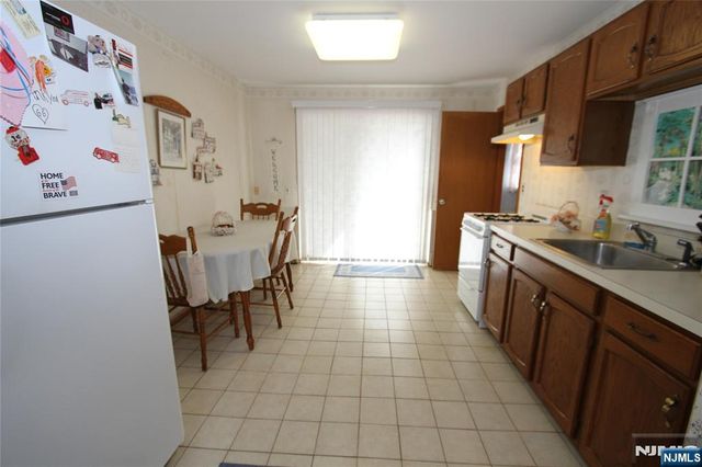 28 Taylor, Woodland Park, NJ 07424