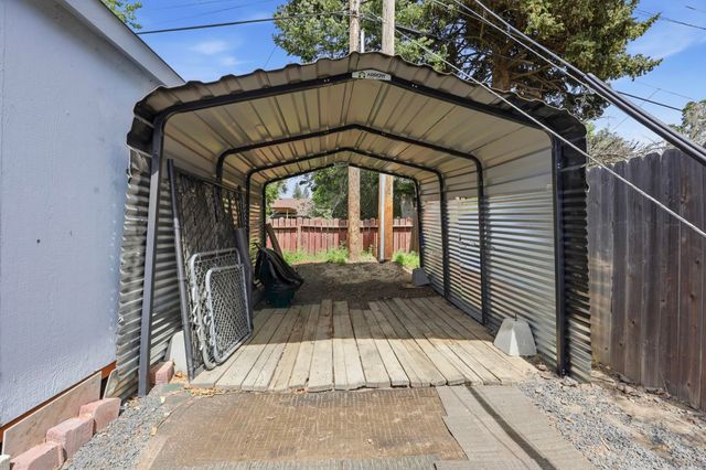 2004 W Courtland Ave, Spokane, WA 99205