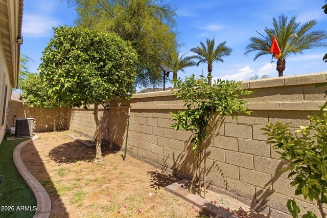 5411 W PONTIAC Drive, Glendale, AZ 85308