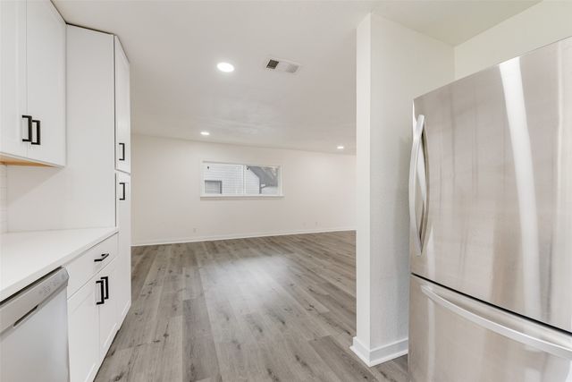 505 W Linden Street, Ennis, TX 75119