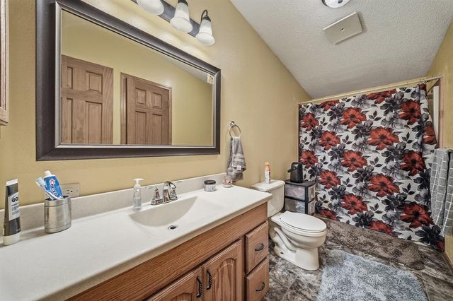 1318 S Gooder Avenue, Eau Claire, WI 54703
