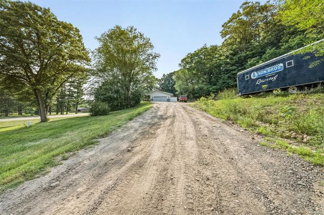 1318 S Gooder Avenue, Eau Claire, WI 54703
