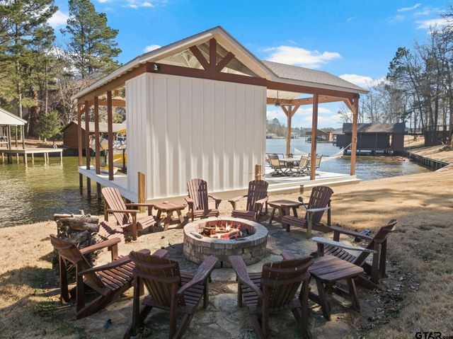 203 King Laurence, Scroggins, TX 75480