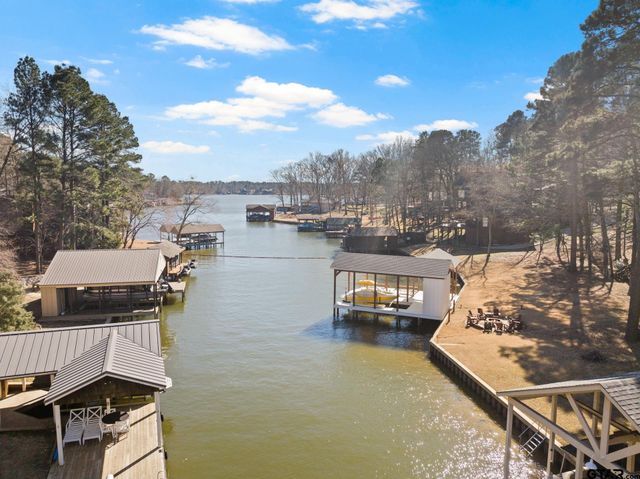 203 King Laurence, Scroggins, TX 75480