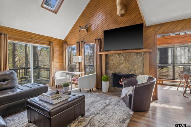 203 King Laurence, Scroggins, TX 75480