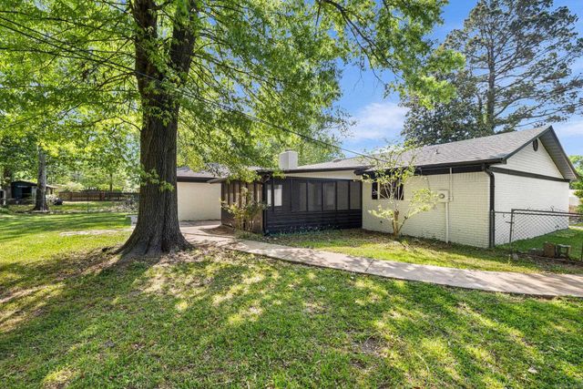 18 Sycamore St, Cabot, AR 72023