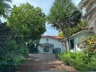 1028 88th St, Surfside, FL 33154