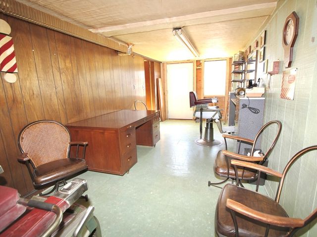 44 Ayrshire Rd, Worcester, MA 01604
