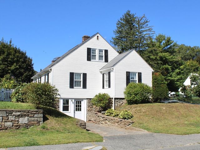 44 Ayrshire Rd, Worcester, MA 01604