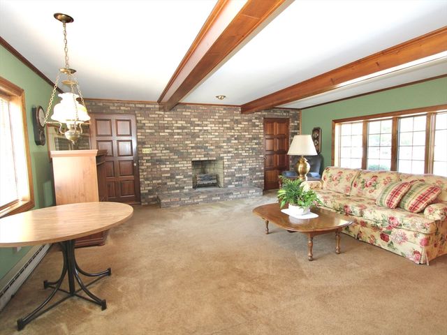 44 Ayrshire Rd, Worcester, MA 01604