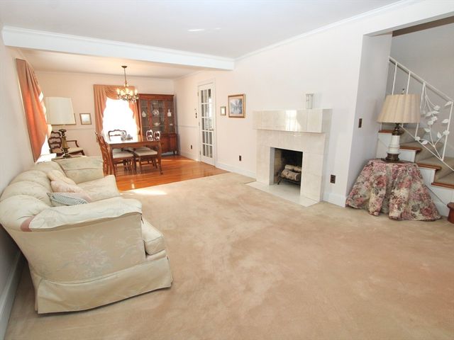 44 Ayrshire Rd, Worcester, MA 01604